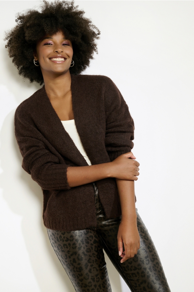 LolaLiza bruine dames vest | Model vooraanzicht