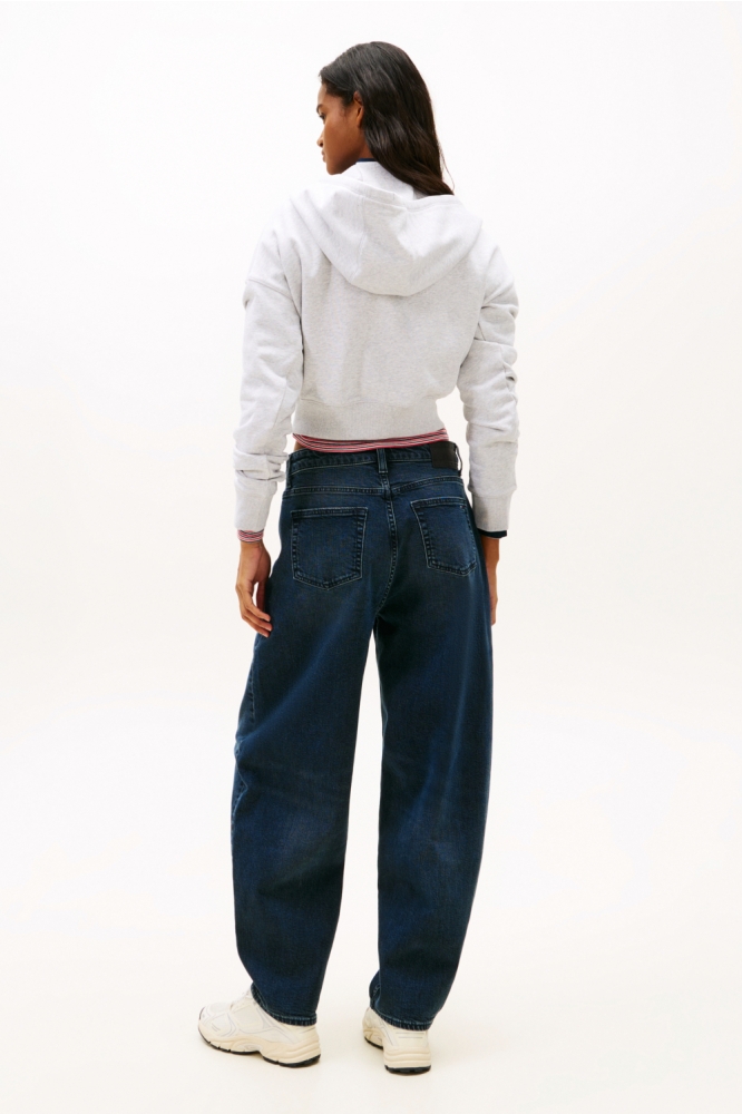 Tommy Jeans grijze dames vest | Model