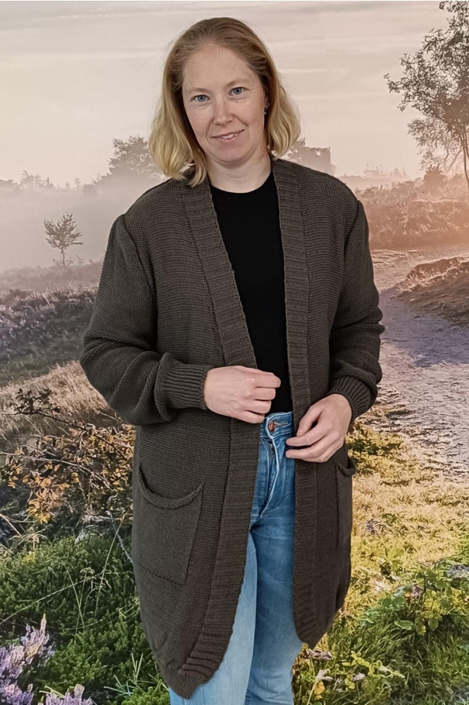 FOS Amsterdam taupe dames vest | Model vooraanzicht