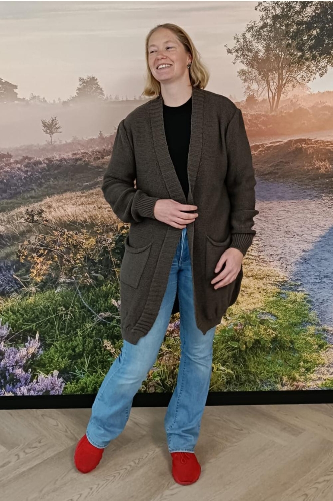 FOS Amsterdam taupe dames vest | Model