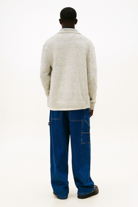 Tommy Jeans grijze heren vest | Model