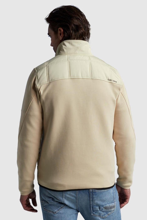 Cast Iron ecru heren vest | Model achteraanzicht