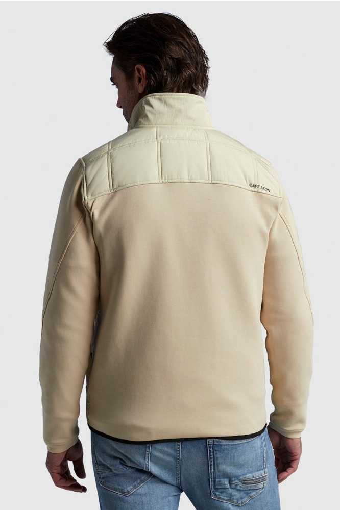 Cast Iron ecru heren vest | Model achteraanzicht