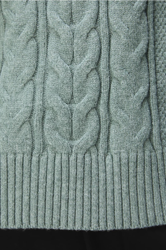 Object groene dames trui | Close up