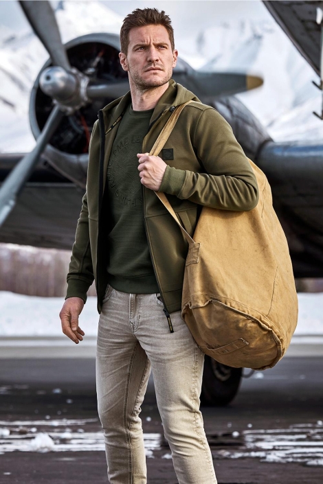PME legend groene heren sweater | Sfeerbeeld, In situatie