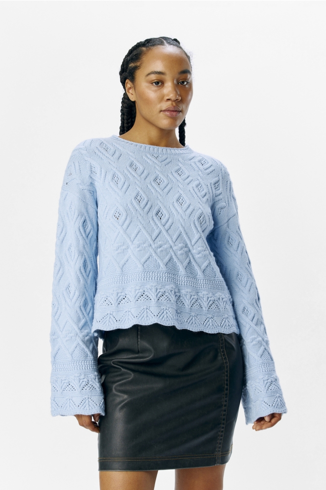Object blauwe dames trui | Model vooraanzicht