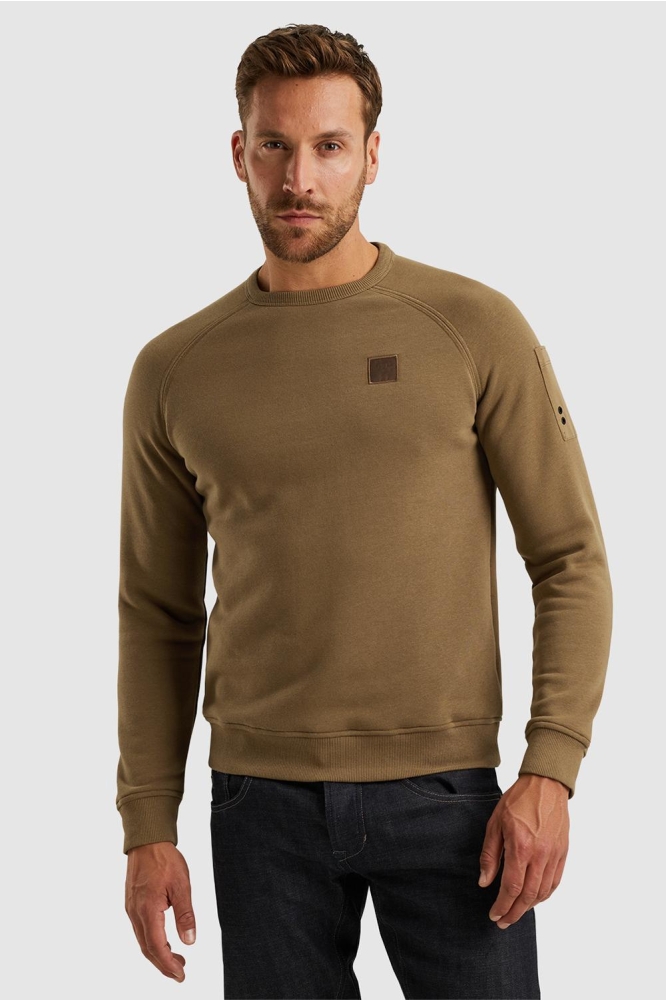 PME legend bruine heren trui | Model vooraanzicht