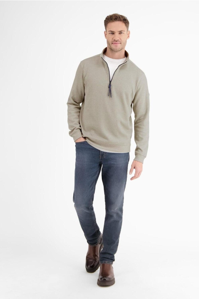 Lerros beige heren sweater | Model