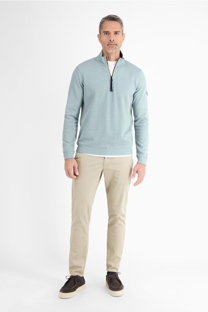 Lerros blauwe heren sweater | Model