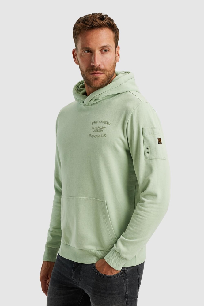 PME legend groene heren sweater | Model vooraanzicht