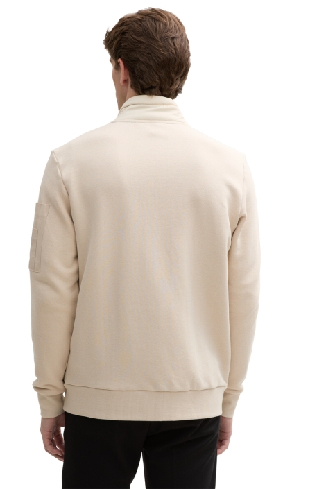 Tom Tailor beige heren vest | Model achteraanzicht