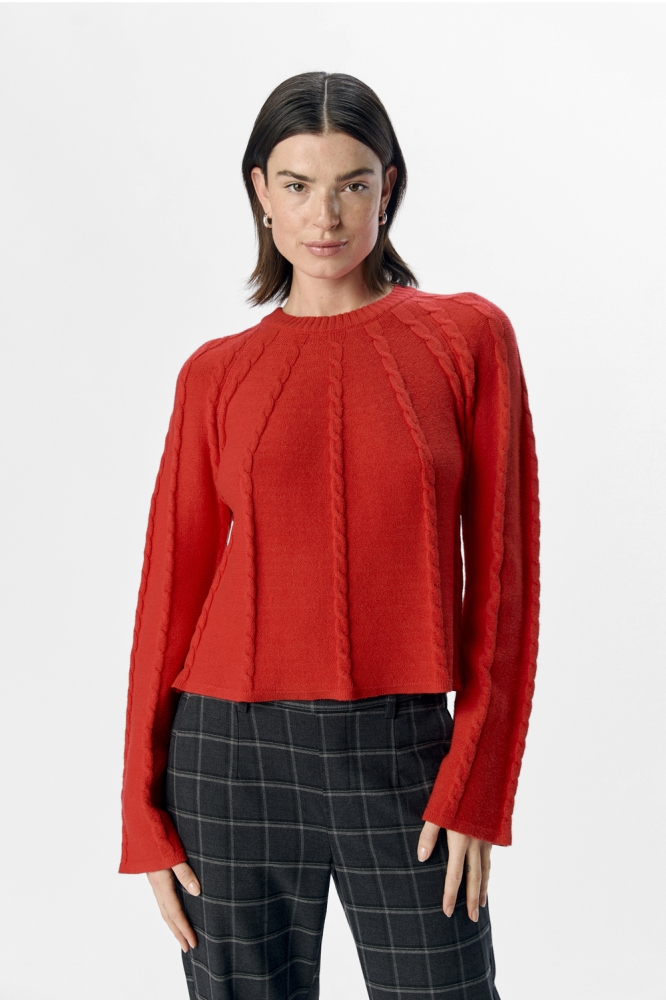 Object rode dames trui | Model vooraanzicht