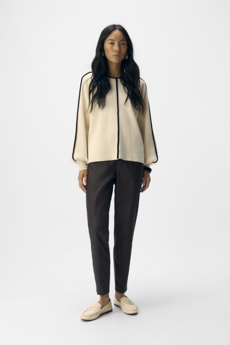 Object beige dames trui | Model vooraanzicht