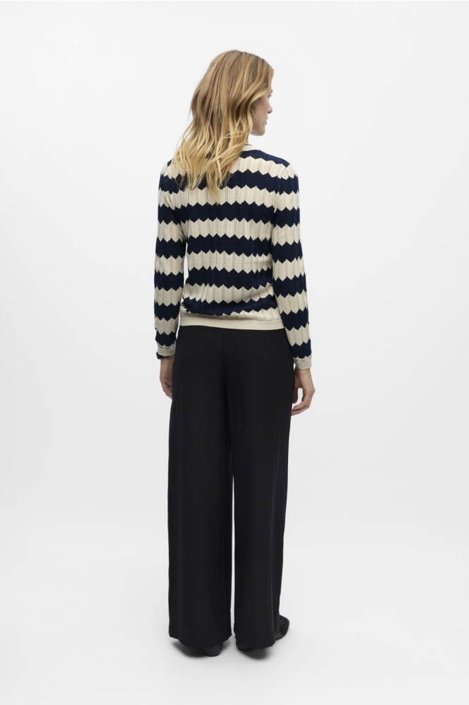 Object beige dames trui | Model