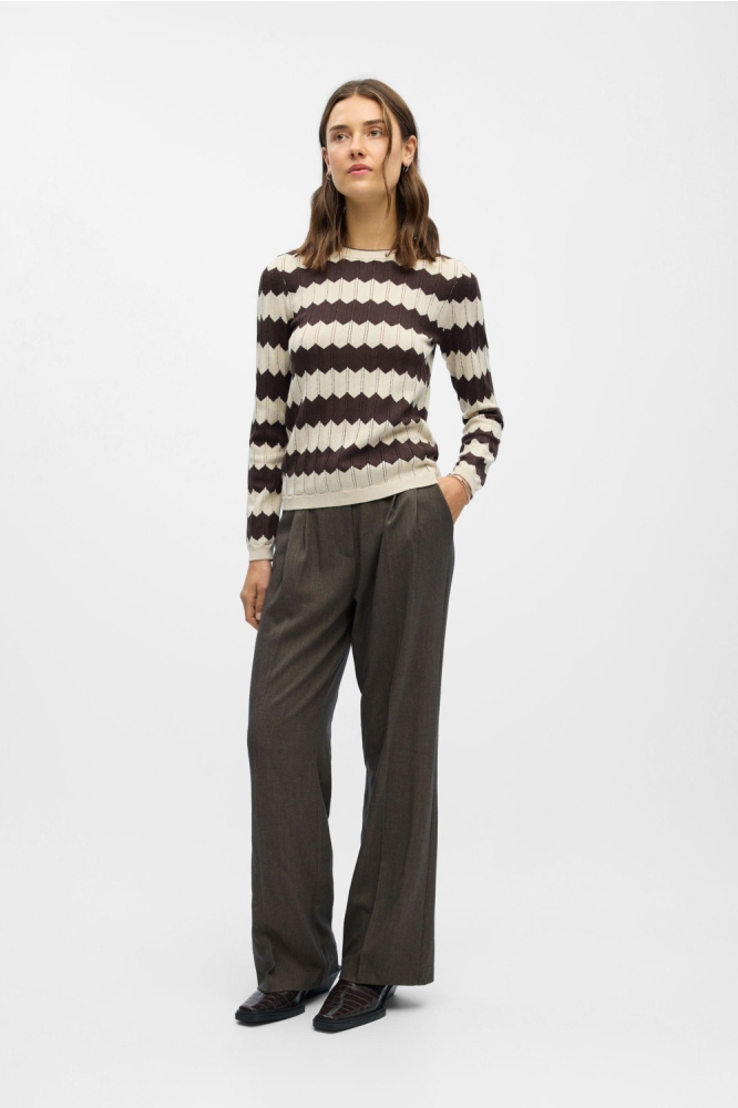 Object beige dames trui | Model