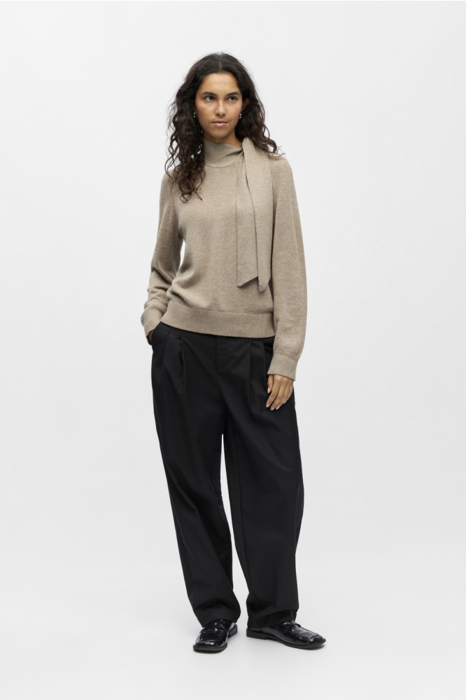 Object taupe dames trui | Model