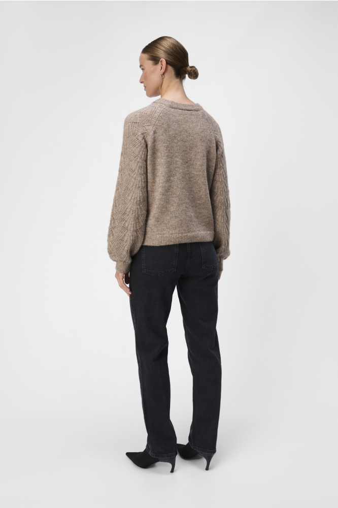 Object taupe dames trui | Model achteraanzicht