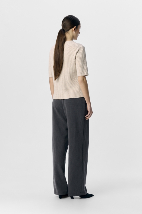Object beige dames trui | Model