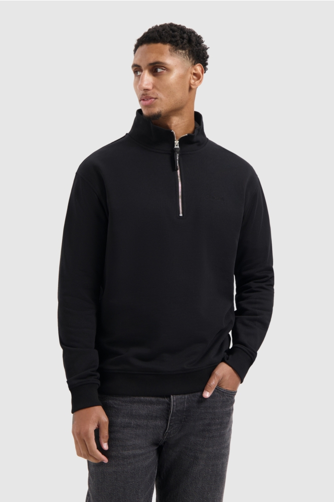 Pure Path zwarte heren trui | Model vooraanzicht