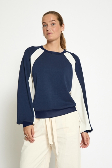 Peppercorn DICETTE TRACK SWEATSHIRT PC8472 5270 BLACK IRIS