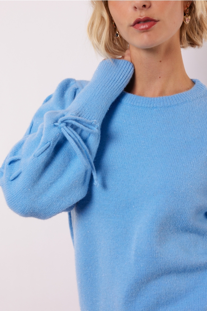 Fluresk blauwe dames sweater | Close up