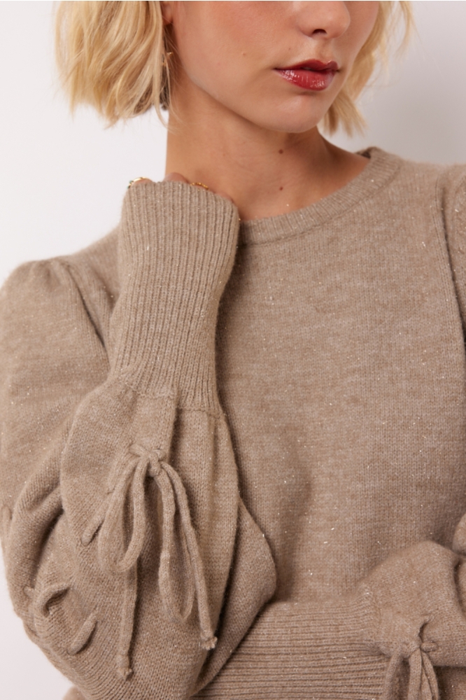 Fluresk taupe dames trui | Close up
