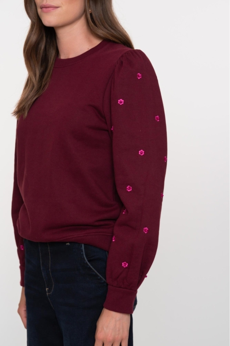 Geisha bordeaux dames sweater | Model zijaanzicht