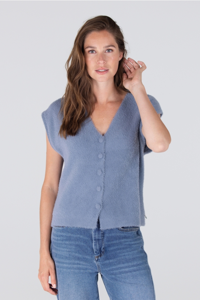 Juffrouw Jansen blauwe dames gilet | Model vooraanzicht