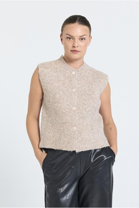 Freequent taupe dames gilet | Model vooraanzicht