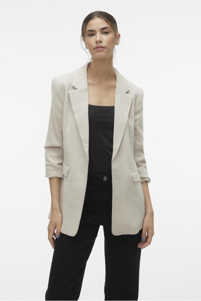 Vero Moda beige dames blazer | Model vooraanzicht