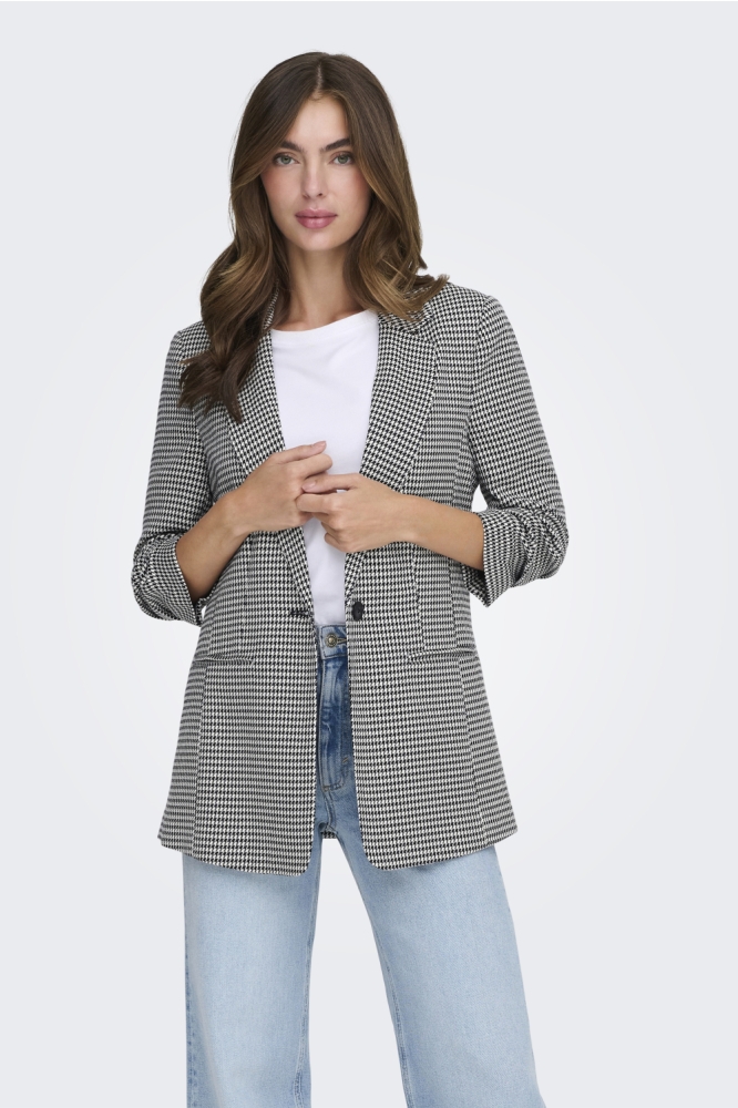 Only blauwe dames blazer | Model vooraanzicht