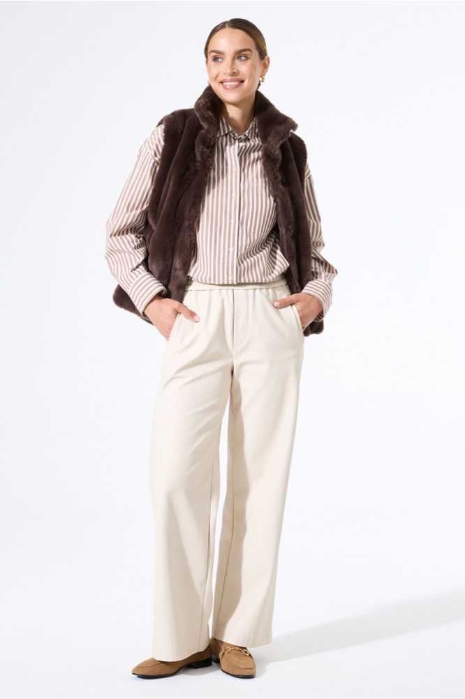 Garcia bruine dames gilet | Model