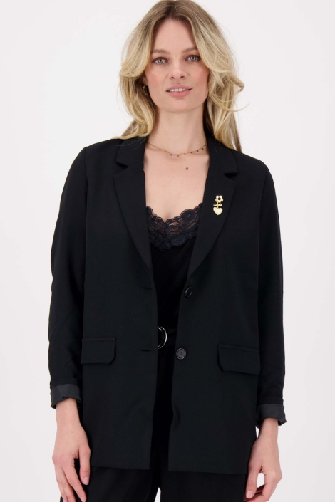 Zusss zwarte dames blazer | Model vooraanzicht