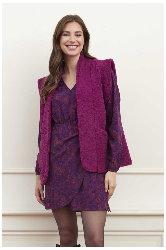 Lofty Manner paarse dames gilet | Model vooraanzicht