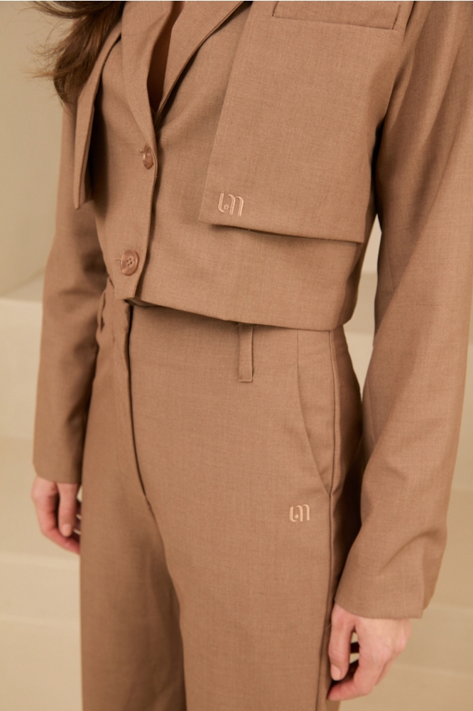 Lofty Manner camel dames blazer | Close up