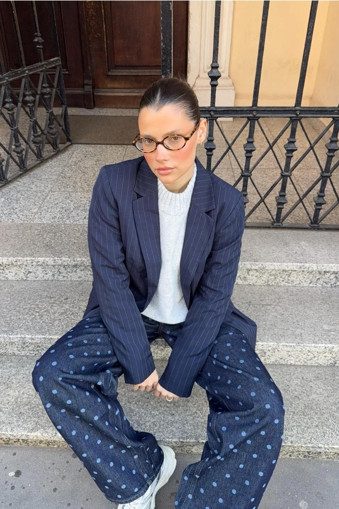 Vila blauwe dames blazer | Sfeerbeeld, In situatie