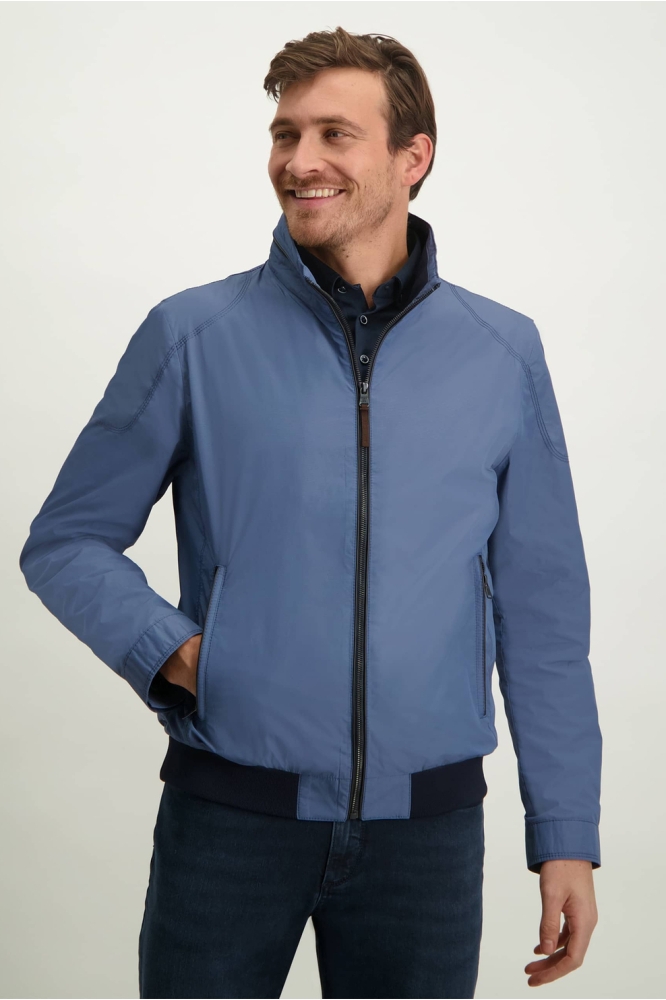 JACKET WITH ZIP POCKETS 78113831 5300