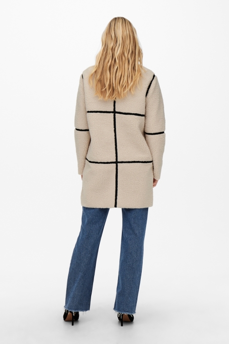 Jacqueline de Yong beige dames jas | Model achteraanzicht