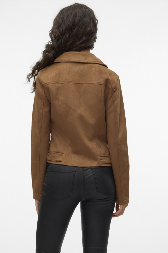 Vero Moda cognac dames jas | Model achteraanzicht