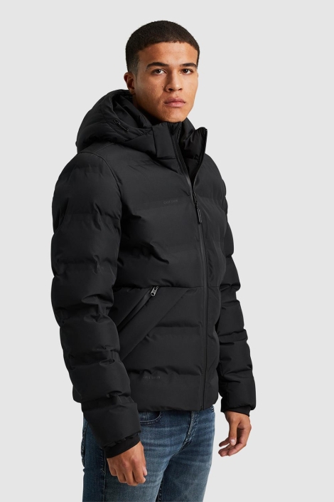 Cast Iron zwarte heren jas | Model vooraanzicht