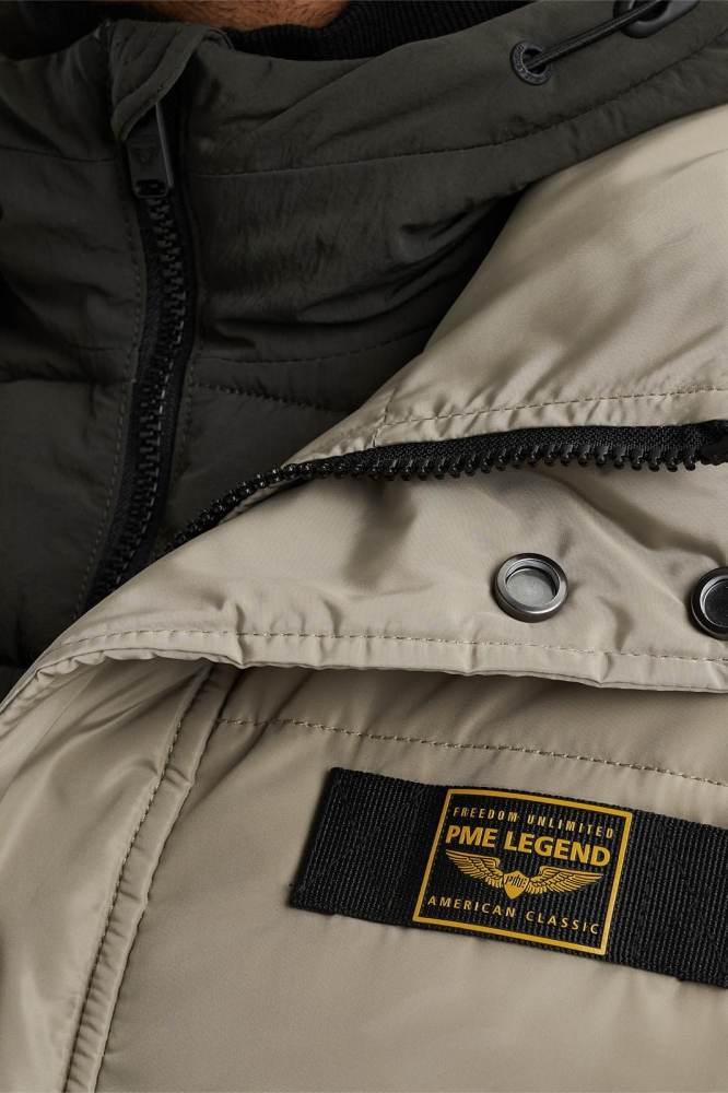 PME legend taupe heren jas | Close up