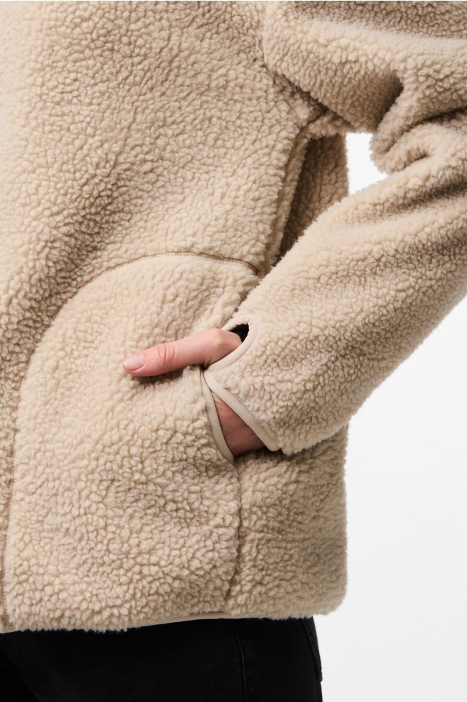Pieces beige dames jas | Close up