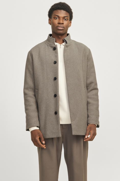 Jack & Jones camel heren jas | Model vooraanzicht