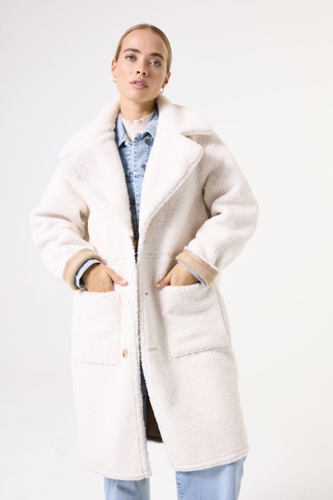 Garcia witte dames jas | Model vooraanzicht