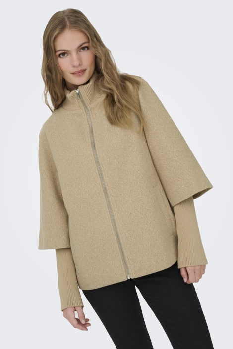 Jacqueline de Yong camel dames jas | Model