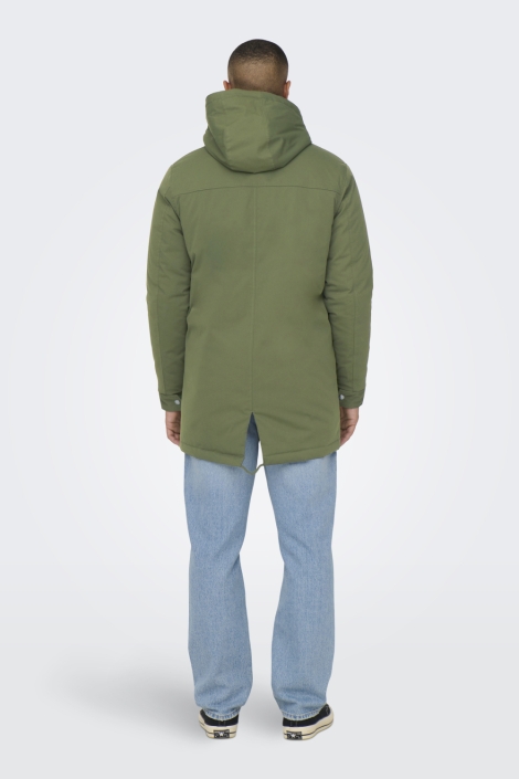 Only & Sons groene heren jas | Model achteraanzicht