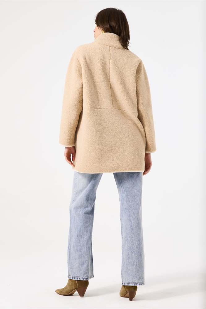 Garcia beige dames jas | Model achteraanzicht
