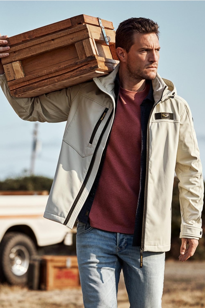 PME legend beige heren jas | Sfeerbeeld, In situatie