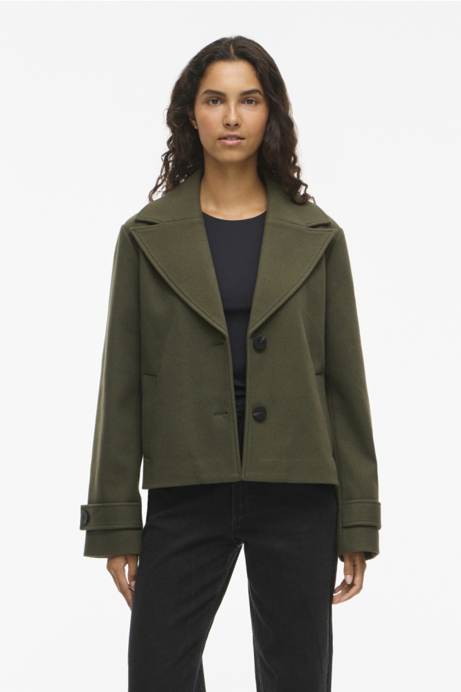 Vila groene dames jas | Model vooraanzicht