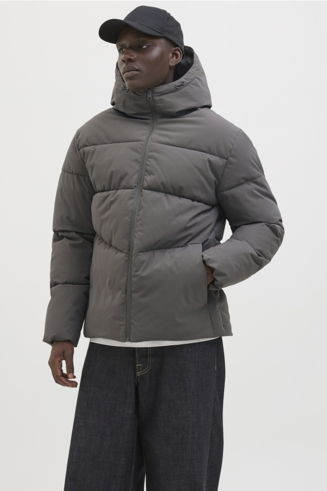 Jack & Jones grijze heren jas | Model vooraanzicht